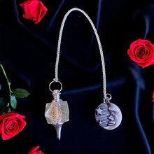 Laden Sie das Bild in den Galerie-Viewer, Quartz Crystal Reiki Pendulum with Cho Ku Rei & Lunar Star Moon Charm Spiritual Tool
