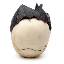 Laden Sie das Bild in den Galerie-Viewer, Dark Gothic Skull and Bat Ornament - Occult Halloween Decor