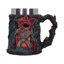 Laden Sie das Bild in den Galerie-Viewer, Stranger Things Demogorgon Mug Tankard Official Licensed Horror Collectible