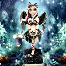 Laden Sie das Bild in den Galerie-Viewer, Gothic Fairy Figurine & Skull Dark Fantasy Decor Feathered Wings Mythical Ornament