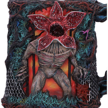 Laden Sie das Bild in den Galerie-Viewer, Stranger Things Demogorgon Mug Tankard Official Licensed Horror Collectible