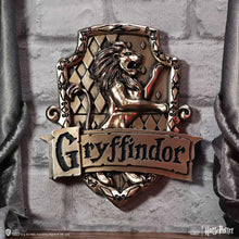 Load image into Gallery viewer, Harry Potter Gryffindor Wall Plaque 20cm - Officially Licensed Hogwarts House Decor