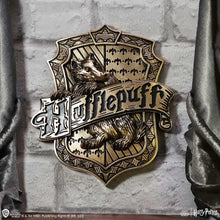 Load image into Gallery viewer, Harry Potter Hufflepuff Wall Plaque 20.5cm - Officially Licensed Hogwarts House Decor
