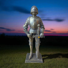 Laden Sie das Bild in den Galerie-Viewer, Gothic Knight Figure in Full Armour 17.5cm Resin Collectible Medieval Soldier Statue