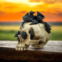 Laden Sie das Bild in den Galerie-Viewer, Gothic Skull with Bats Figurine - Halloween Altar Ornament, 14cm