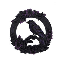 Laden Sie das Bild in den Galerie-Viewer, Gothic Raven Wall Plaque Dark Bird Wreath Floral Witchcraft Ornament Decor
