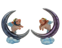 Laden Sie das Bild in den Galerie-Viewer, Whimsical Flying Pigs on Moon Figurine Pair Cute Fantasy Ornaments Home Deco