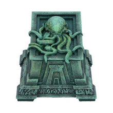 Load image into Gallery viewer, Cthulhu Crypt Trinket Box Gothic Figurine Resin Fantasy Storage Container Nemesis Now
