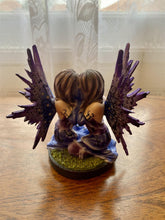 Laden Sie das Bild in den Galerie-Viewer, Enchanting Zodiac Fairy Figurine - Gemini Mystique Resin Statue, Celestial Twin Spirits Decor - Astrological Gift-OsirisTradingUK