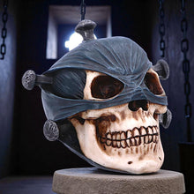 Laden Sie das Bild in den Galerie-Viewer, Macabre Nail Skull Figurine Gothic Style Halloween Prop Dark Symbolic Horror Art