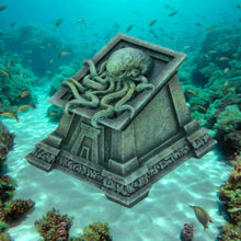 Load image into Gallery viewer, Cthulhu Crypt Trinket Box Gothic Figurine Resin Fantasy Storage Container Nemesis Now