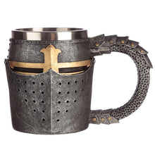 Laden Sie das Bild in den Galerie-Viewer, Medieval Knight Helmet Mug | Gothic Tankard with Stainless Steel Insert 11cm