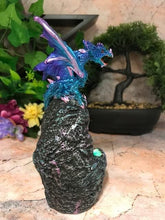 Laden Sie das Bild in den Galerie-Viewer, Blue Dragon Guardian of Geode Sculpture Statue Ornament with LED Light-OsirisTradingUK