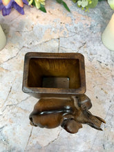 Laden Sie das Bild in den Galerie-Viewer, Elephant Pen Holder Pen Pot Container Desk Tidy Home Office Supplies-OsirisTradingUK