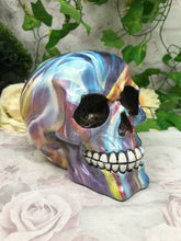 Laden Sie das Bild in den Galerie-Viewer, Holographic Skull Ornament Figure Skulls Collection Sculpture Gothic Decor-OsirisTradingUK