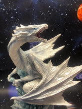 Laden Sie das Bild in den Galerie-Viewer, Ice Dragon Protector Fantasy Art Figurine Statue Ornament Dragons Collection-OsirisTradingUK