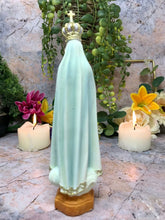 Laden Sie das Bild in den Galerie-Viewer, Glow in the Dark Blessed Virgin Mary Our Lady of Fatima Statue Luminous-OsirisTradingUK