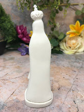Laden Sie das Bild in den Galerie-Viewer, Blessed Virgin Mary Our Lady of Fatima with Children Statue Ornament Sculpture-OsirisTradingUK