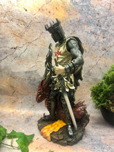 Charger l'image dans la galerie, Templar Knight with Dragon Figurine Crusader Statue Ornament Fantasy Sculpture-OsirisTradingUK