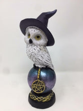 Charger l'image dans la galerie, Comical Mystical Owl Sculpture Figurine Home Decoration Statue Owls Collectables-OsirisTradingUK