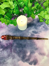 Laden Sie das Bild in den Galerie-Viewer, Witches Wizards Fantasy Cosplay Wand Magical Spells Sorcery Red Crystals Skull-OsirisTradingUK
