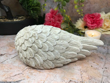 Load image into Gallery viewer, Memorial Dog Angel Statue Pet Grave Marker Tribute Garden Ornament Sculpture
