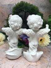 Load image into Gallery viewer, Pair of Guardian Angel Figurine Cherub Holding Hearts Statue Ornament Sculpture
