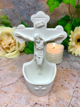 Laden Sie das Bild in den Galerie-Viewer, Die Kreuzigung Jesu Christi Wasser Font Wand Plaque Statue Ornament Figur