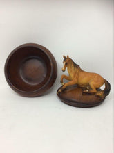 Charger l'image dans la galerie, Round Horse Trinket Box Sculpture Ornament Secret Stash Equestrian Gift-OsirisTradingUK