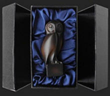 Load image into Gallery viewer, Pocket Art Museum Miniature Art Sculpture Statue Pompon