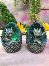 Laden Sie das Bild in den Galerie-Viewer, Set of Two Dragons Crystal Fantasy Sculpture Mythical Statue Ornament Gift-OsirisTradingUK