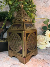 Charger l'image dans la galerie, Porte-bougie lanterne marocaine à effet antique en forme de fleur de vie