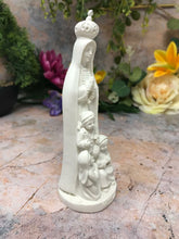 Laden Sie das Bild in den Galerie-Viewer, Blessed Virgin Mary Our Lady of Fatima with Children Statue Ornament Sculpture-OsirisTradingUK