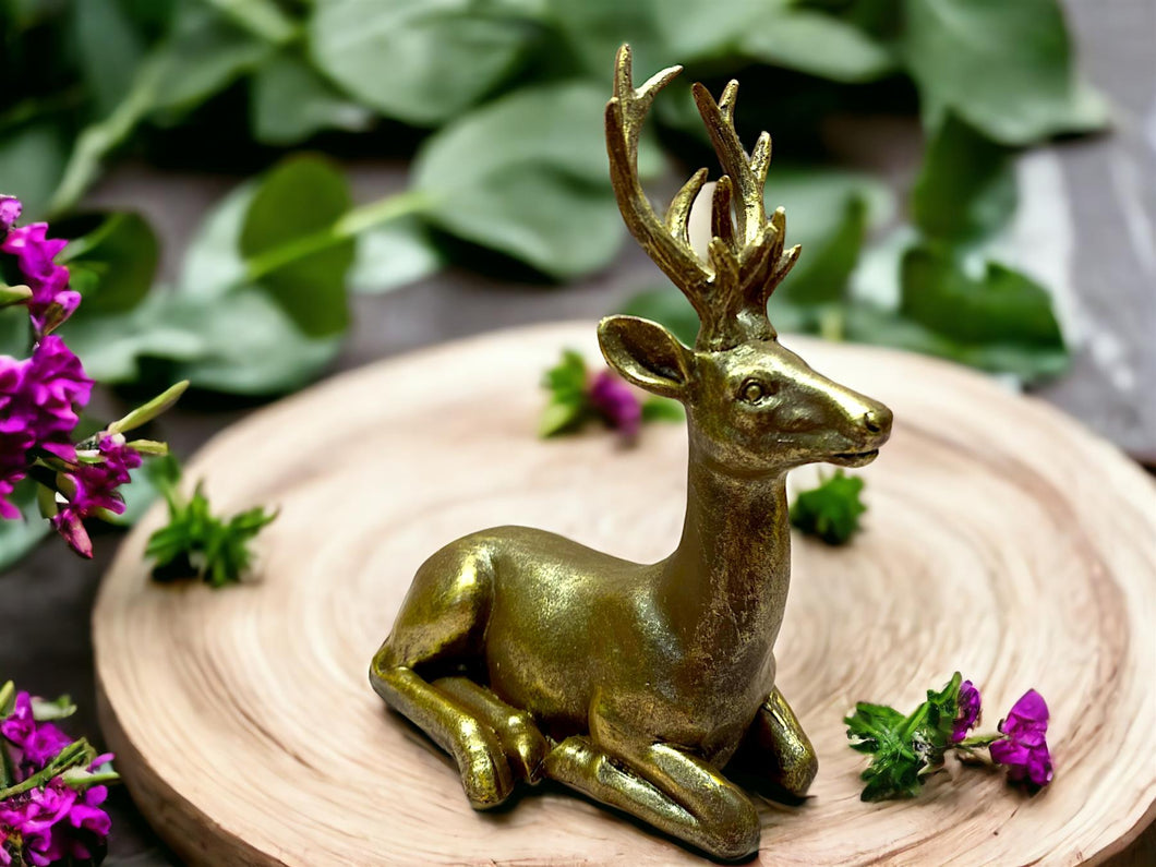 Exquisite Resin Deer Statue, Elegant Woodland Stag Figurine – Rustic Wildlife Home Decor, Perfect for Nature-Themed Spaces & Animal Lovers-OsirisTradingUK