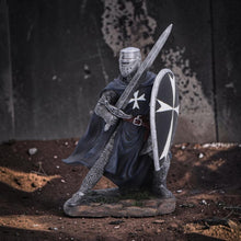 Laden Sie das Bild in den Galerie-Viewer, Dark Templar Knight Statue Figurine Ornament Medieval Crusader Sword Shield
