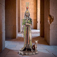 Laden Sie das Bild in den Galerie-Viewer, Ancient Egyptian Queen Statue Nefertari Royal Cat Ornament Mythology Decor
