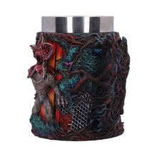 Laden Sie das Bild in den Galerie-Viewer, Stranger Things Demogorgon Mug Tankard Official Licensed Horror Collectible
