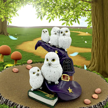 Laden Sie das Bild in den Galerie-Viewer, Enchanting LED Owl Figurine Witch Hat Lamp Ornament Mystical Room Decor
