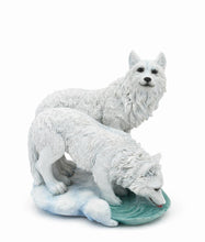 Load image into Gallery viewer, Arctic Wolf Pair Figurine Resin Wildlife Collectible Woodland Display Decor 14.8cm
