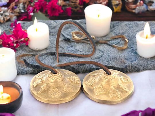 Bronze Tingsha Cymbals with 8 Auspicious Signs, Tibetan Meditation Bells, 6cm Chimes with Leather Strap, Ritual Instrument with Tibetan Box-OsirisTradingUK