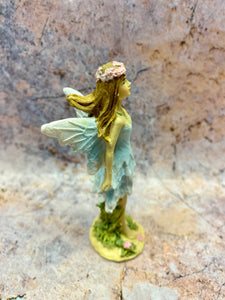 Delicate Flower Fairy Figurine in Resin, Small 10 cm Fairy Statue with Floral Accents for Garden or Home Décor-OsirisTradingUK