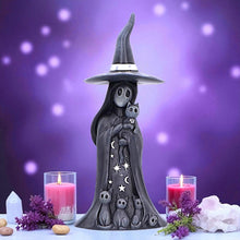 Laden Sie das Bild in den Galerie-Viewer, Little Souls Aura Figurine Gothic Witch Cat Stars and Moons Wiccan Altar Decor
