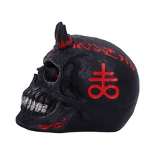 Laden Sie das Bild in den Galerie-Viewer, James Ryman Infernal Skull Figurine 20cm | Gothic Red &amp; Black Devil Skull Ornament
