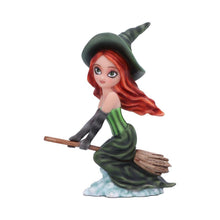 Laden Sie das Bild in den Galerie-Viewer, Adorable Willow Witch Figurine 16cm Cute Resin Witch Decor Gift Boxed
