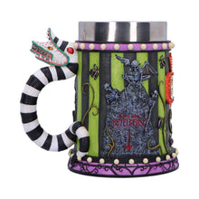 Laden Sie das Bild in den Galerie-Viewer, Official Beetlejuice Tankard Gothic Mug Halloween Movie Collectible Drinkware
