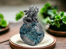 Load image into Gallery viewer, Emerging Dragon Hatchling on Geode - Mystical Fantasy Figurine - Collector&#39;s Resin Dragon Sculpture - Sparkling Crystal Egg - 12.5cm Tall
