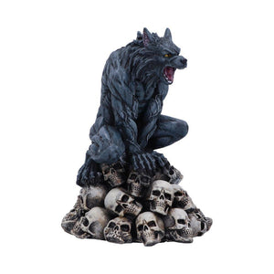 Gothic Werewolf on Skulls – Hand-Painted Resin Figurine Horror Lycanthrope Statue 15cm
