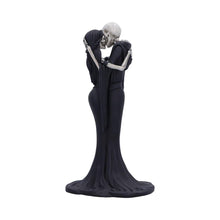 Laden Sie das Bild in den Galerie-Viewer, Gothic Skeleton Kiss Figurine 24cm - Romantic Skeleton Couple Ornament - Gothic Resin Sculpture Hand-Painted - Unique Gift Boxed Collectible
