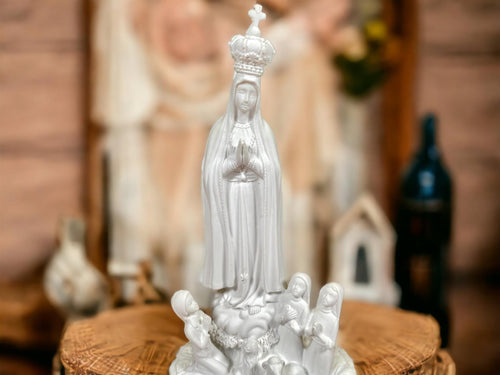 Monochromatic Our Lady of Fatima with Children Statue, Resin Sculpture, Minimalist Religious Decor, Serene Mary Figurine-OsirisTradingUK