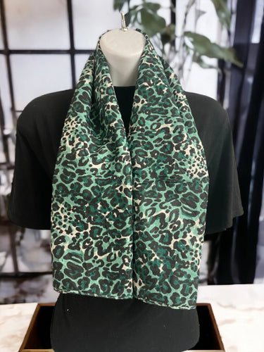 Chic Green Leopard Print Scarf, Trendy Animal Pattern Cotton Wrap, Fashionable Square Scarf, Versatile for All Seasons-OsirisTradingUK